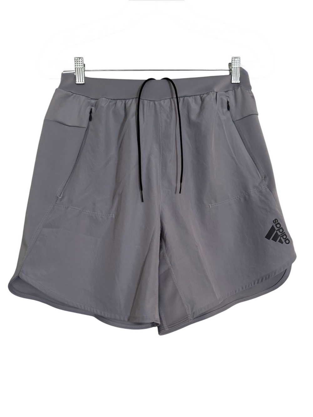 Men’s Adidas Athletic Shorts in Light Gray
Size: Medium